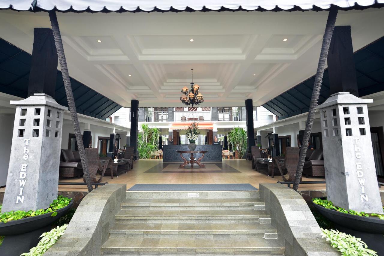 Hotel The Edwin Syariah Ngabean Esterno foto