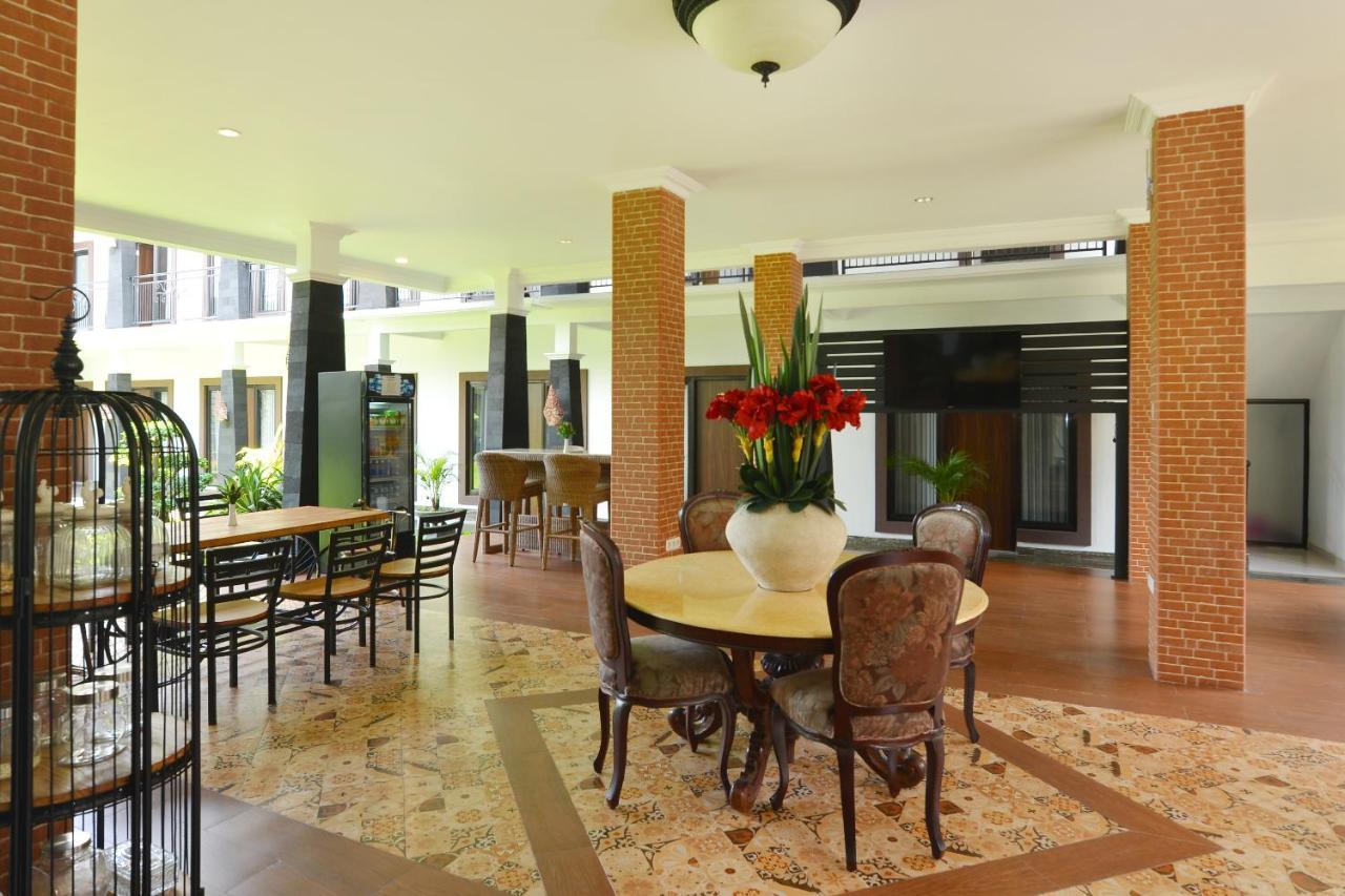 Hotel The Edwin Syariah Ngabean Esterno foto